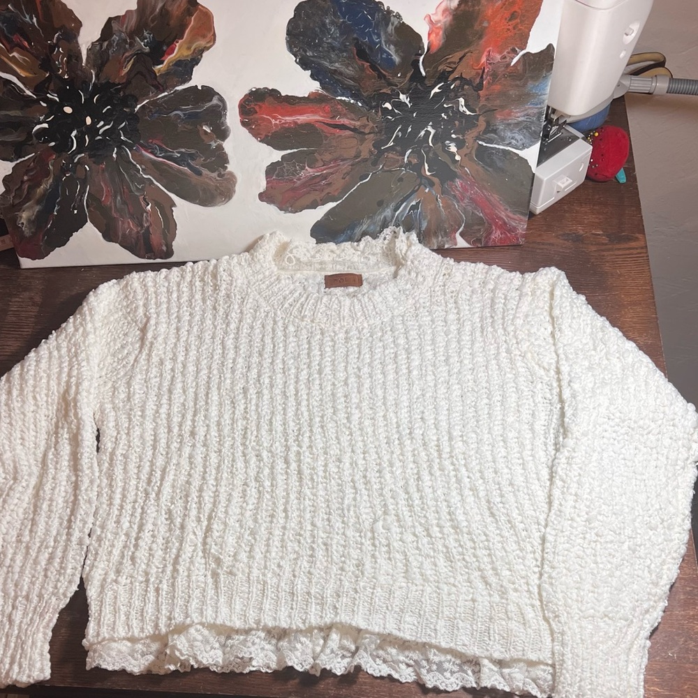 Cozy POL White Knit Sweater small